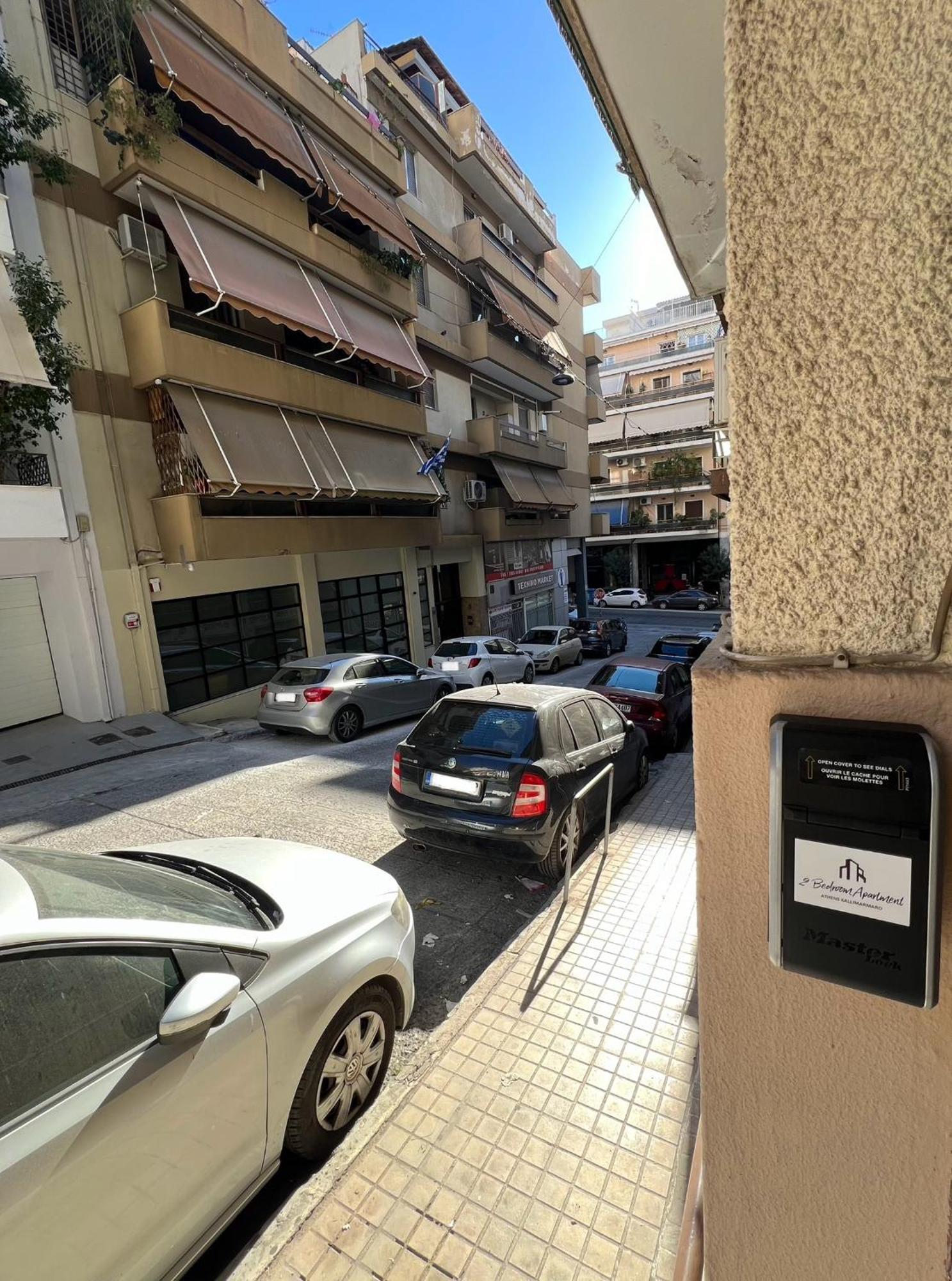 2 Bedroom Apartment Athens - Kallimarmaro Eksteriør billede